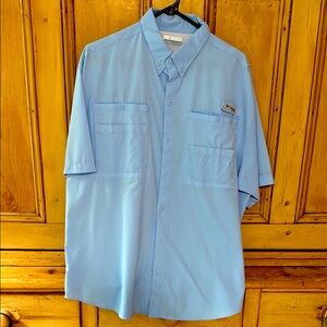 Columbia Men's Light Blue Short Sleeve Performance Fishing Shirt